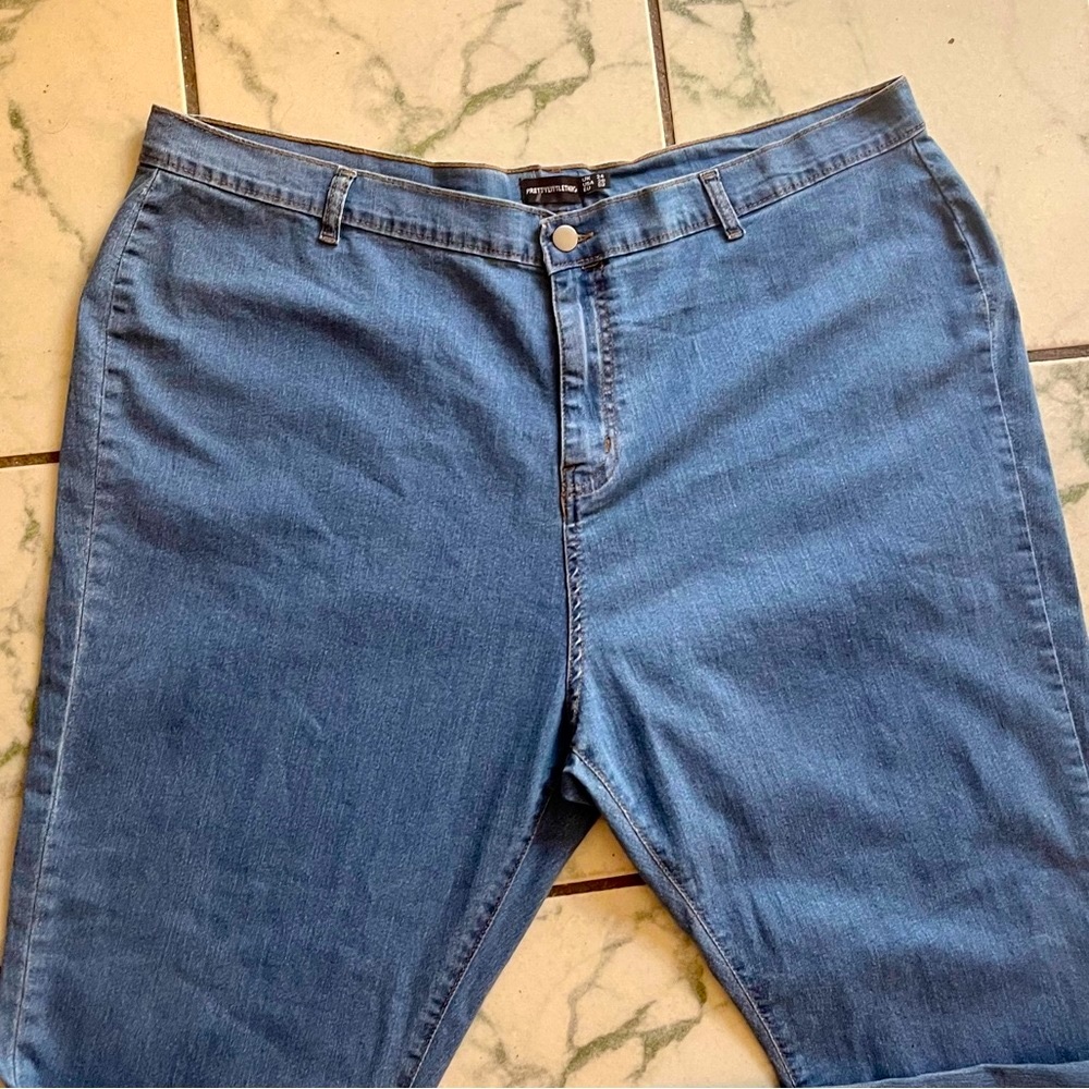 PrettyLittleThing Plus Stretch Jeans High Rise Blue Size  20 Plus Denim Casual - Picture 3 of 7